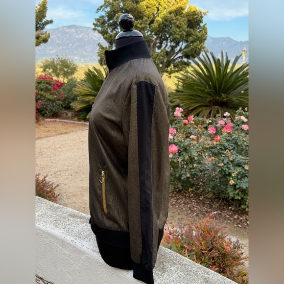 Soaked in Luxury “Sarah” Metallic Bomber Jacket - size S - Picture 5 of 6